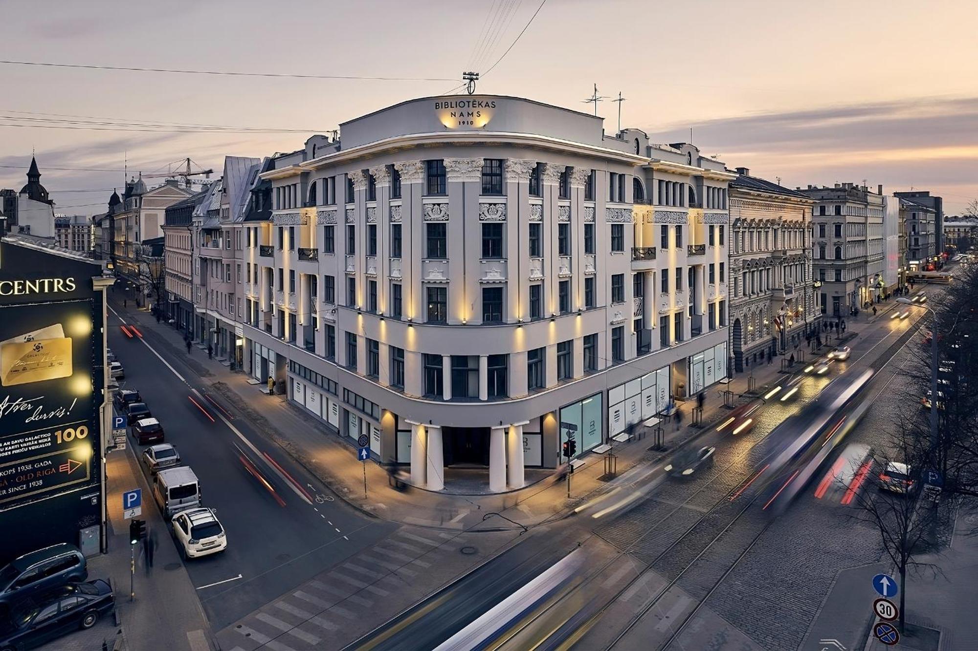 In Art Nouveau Building With Ac Location Near Old Town Căn hộ Riga
